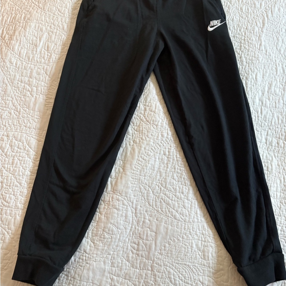 Boys Nike Black Sweatpants size medium youth